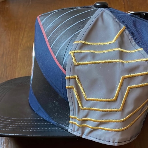 NWT Marvel Falcon & The Winter Solider Bucky Barnes SnapBack Hat Leather Disney+ - Picture 3 of 7